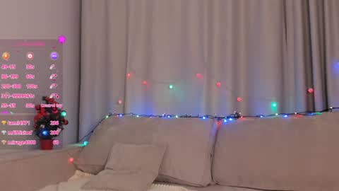 Maria online show from December 25, 2:13 pm