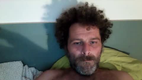 elyjahoye online show from November 26, 9:05 pm