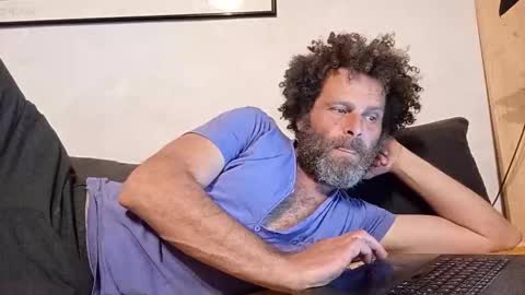 elyjahoye online show from March 9, 9:08 pm