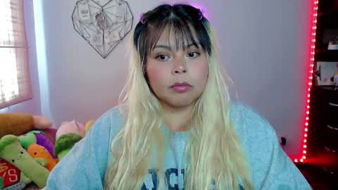 Ely online show from November 24, 7:57 pm