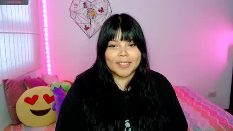 Snapshot of elymoon chatting on May 14, 11:00 pm Ely online show from May 14, 11:00 pm