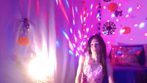 Snapshot of elysasun chatting on October 30, 10:32 pm Elisa online show from October 30, 10:32 pm