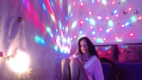 Elisa online show from May 1, 12:04 am