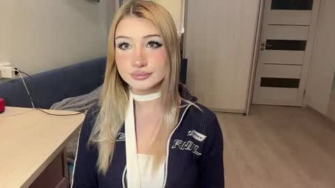 Viktorie online show from June 6, 11:04 am
