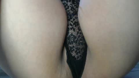 Snapshot of elza_blonde chatting on March 4, 12:12 pm E L Z A online show from March 4, 12:12 pm