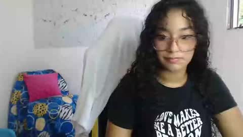 jen online show from September 17, 6:53 pm