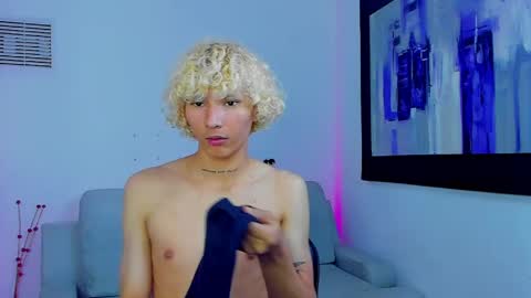 Ema Gold online show from April 9, 6:19 am