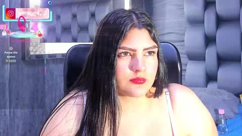 ema_grey1 online show from October 1, 5:52 pm