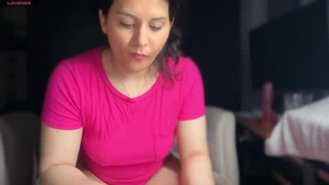 Ema Love online show from January 10, 2:35 am