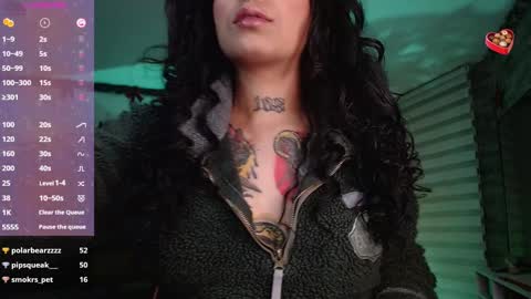 ema_ploxx online show from December 17, 7:18 am