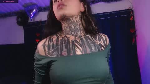 ema_ploxx online show from March 2, 5:08 am