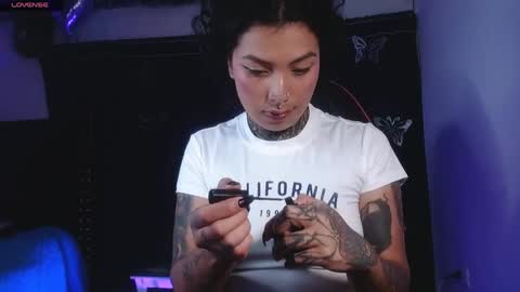 ema_ploxx online show from April 28, 1:04 am
