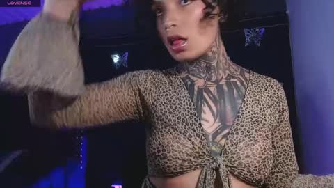 ema_ploxx online show from May 10, 1:00 am
