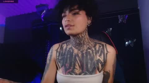 ema_ploxx online show from May 16, 2:19 am