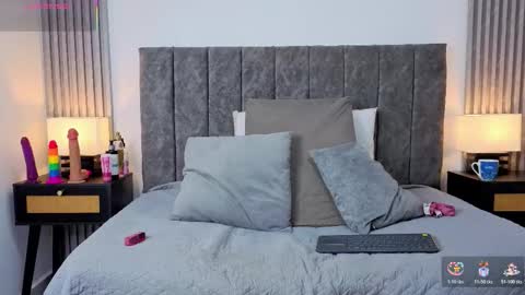 Ema online show from November 26, 7:37 pm