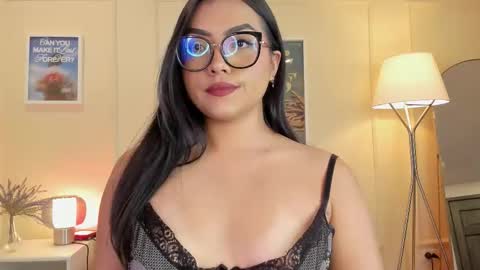 Ema online show from December 20, 8:38 pm