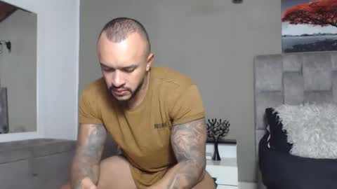 emanuelspencer online show from April 30, 4:52 am