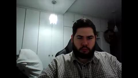 embarrassed_str8_3incher online show from May 13, 11:22 pm