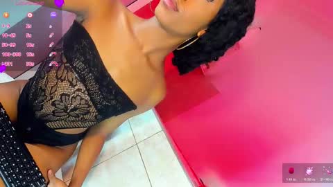 ember_victiria online show from November 16, 12:44 pm