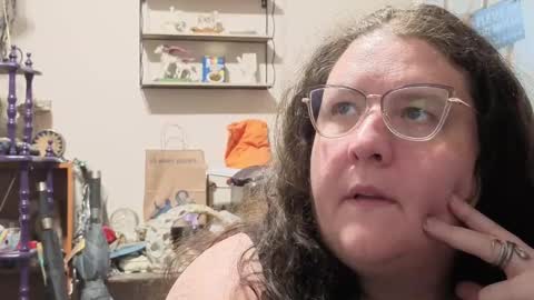 Snapshot of emberlynnix chatting on September 9, 4:45 am Emberlyn Nix online show from September 9, 4:45 am
