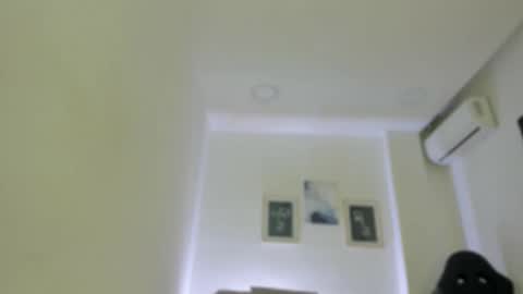 Snapshot of emelie_89 chatting on September 16, 11:55 am emelie_89 online show from September 16, 11:55 am