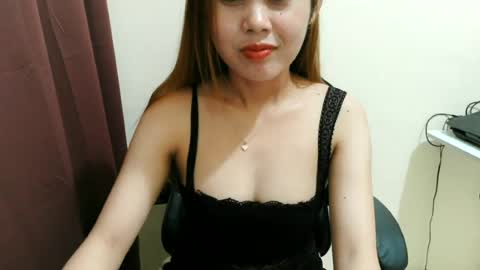 emely_18 online show from July 12, 1:18 am