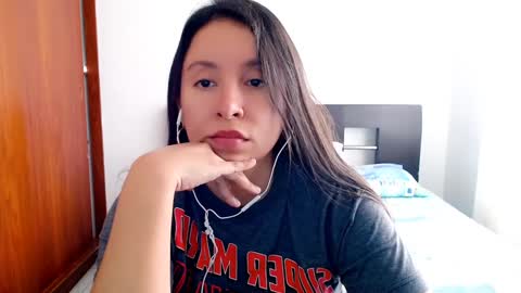 emely_sexx online show from February 3, 6:28 pm