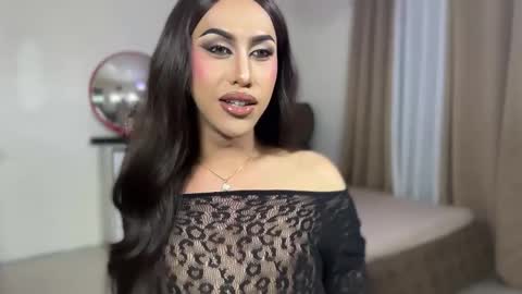 EMELY online show from February 10, 1:59 pm