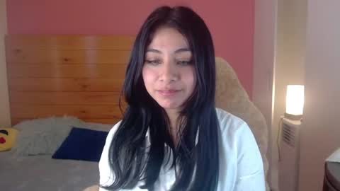 Snapshot of emi_kiss_xx chatting on August 6, 7:05 pm Emi Kiss online show from August 6, 7:05 pm