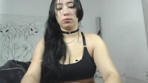 Snapshot of emiantonella_ chatting on April 20, 9:16 pm Antonella online show from April 20, 9:16 pm