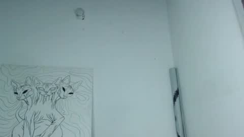 Snapshot of emiantonella_ chatting on April 28, 1:26 am Antonella online show from April 28, 1:26 am