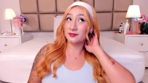 EMILY ROBERTS online show from January 9, 6:57 pm
