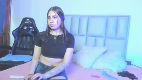 Emily online show from February 8, 2:09 pm