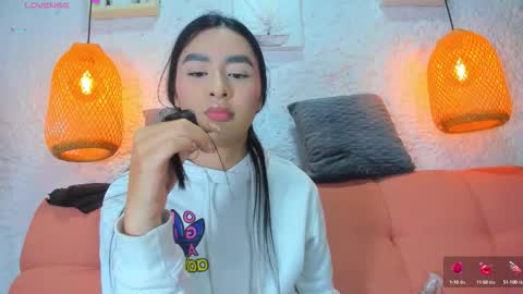 Snapshot of emiily_s chatting on September 18, 12:07 pm Emily online show from September 18, 12:07 pm