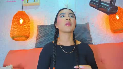 Snapshot of emiily_s chatting on September 26, 12:09 pm Emily online show from September 26, 12:09 pm