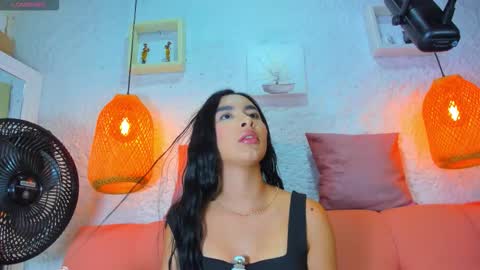 Snapshot of emiily_s chatting on September 29, 12:10 pm Emily online show from September 29, 12:10 pm