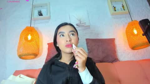 Snapshot of emiily_s chatting on October 15, 12:05 pm Emily online show from October 15, 12:05 pm