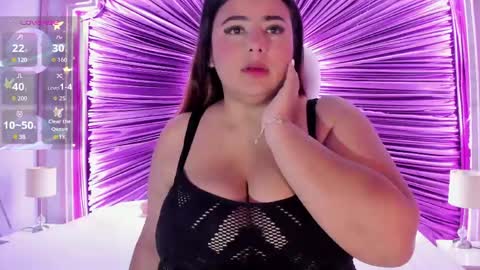 Emiily Grace online show from May 2, 11:37 am