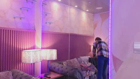 Emily online show from January 17, 1:03 pm