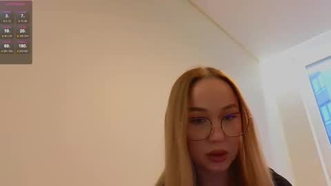 Emili online show from December 22, 12:24 pm