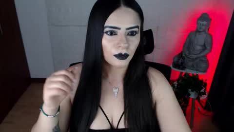 POWERFULL GODDESS EMILI online show from March 21, 1:21 am