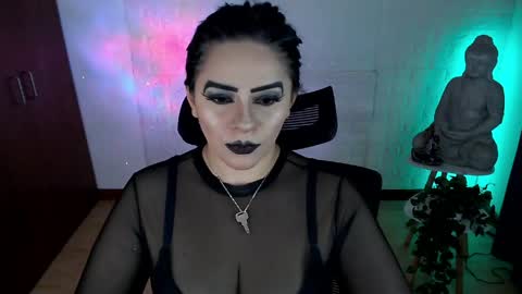 POWERFULL GODDESS EMILI online show from May 12, 1:14 am