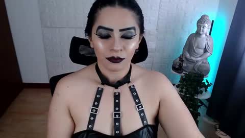POWERFULL GODDESS EMILI online show from June 20, 5:27 pm