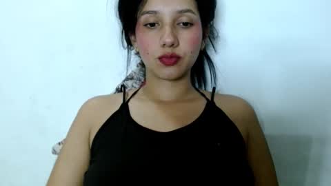 Snapshot of emili_riders chatting on February 24, 4:38 am emili riders online show from February 24, 4:38 am