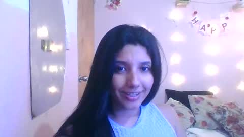 Snapshot of emili_riders chatting on March 27, 4:40 pm emili riders online show from March 27, 4:40 pm