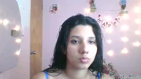 Snapshot of emili_riders chatting on March 29, 12:32 am emili riders online show from March 29, 12:32 am