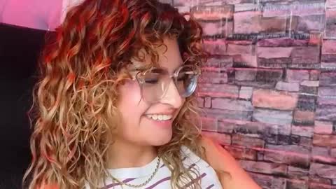 Emy  online show from January 10, 5:09 am