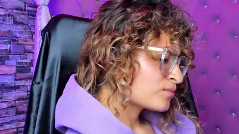 Emy  online show from February 3, 2:53 am