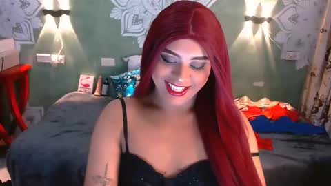 Snapshot of emili_roux chatting on February 8, 11:22 am Emili roux online show from February 8, 11:22 am