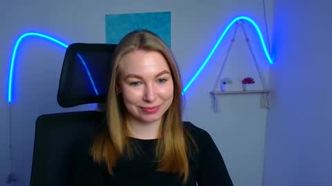 Emilia online show from April 28, 5:34 am